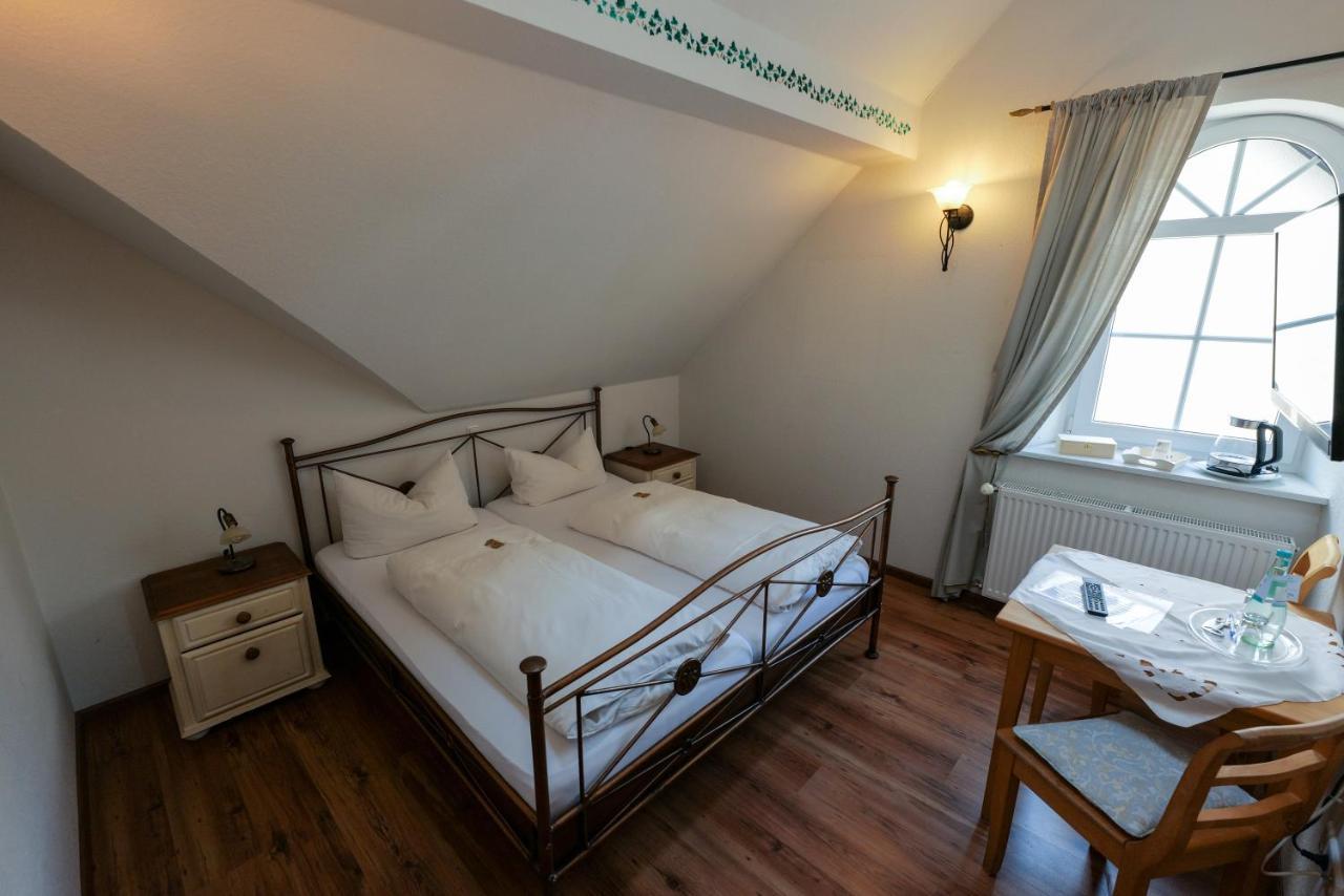 Hotel Alte Buergermeisterei Ediger-Eller Exterior foto